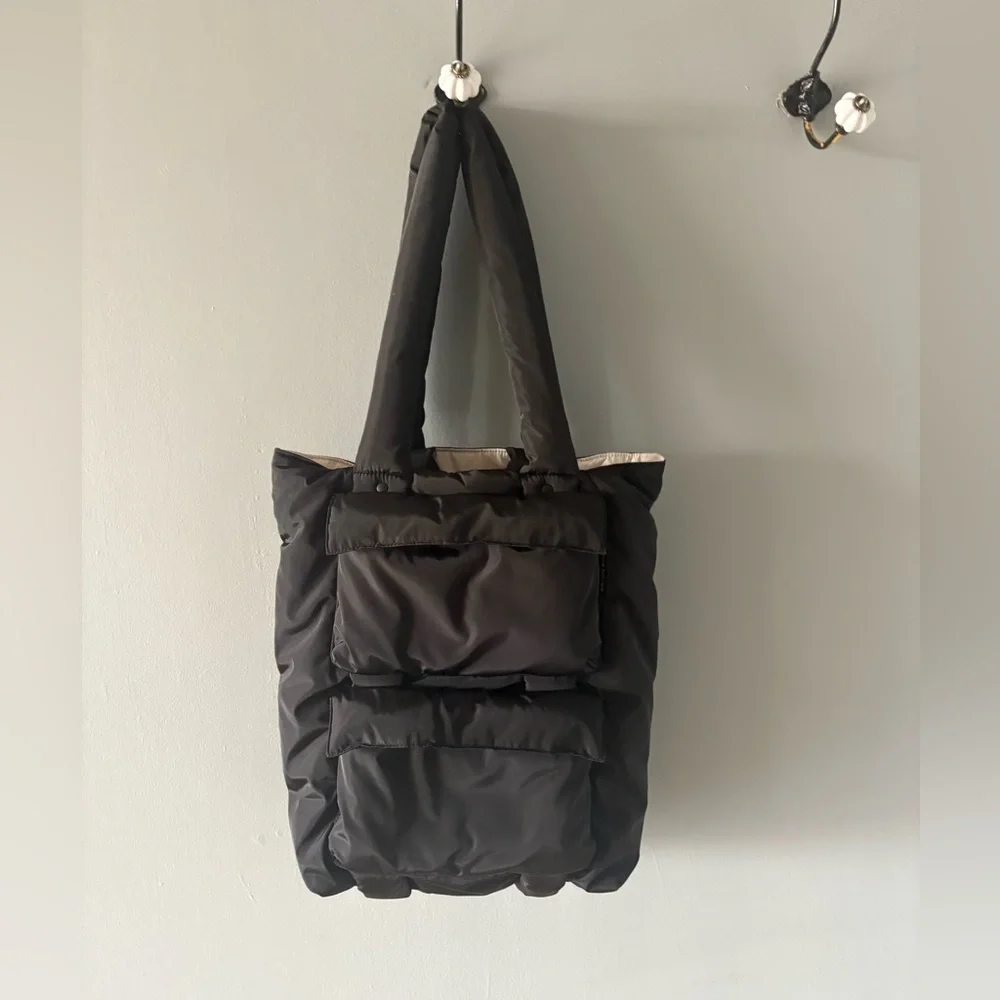 Dagne Dover Jemi quilted tote bag- NWOT black- back sleeve for luggage